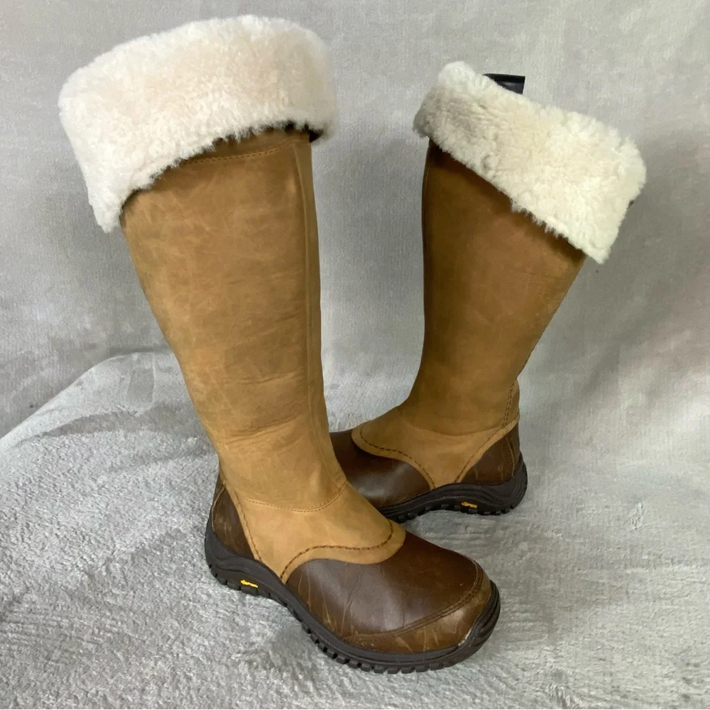 UGG Miko Tall Boots Womens Size 5 Brown Shearling Lined Leather Zip Vibram‎